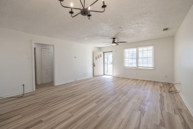 Building Photo - 3514 24th St