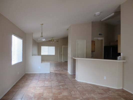 Building Photo - 13233 N Hammerstone Ln