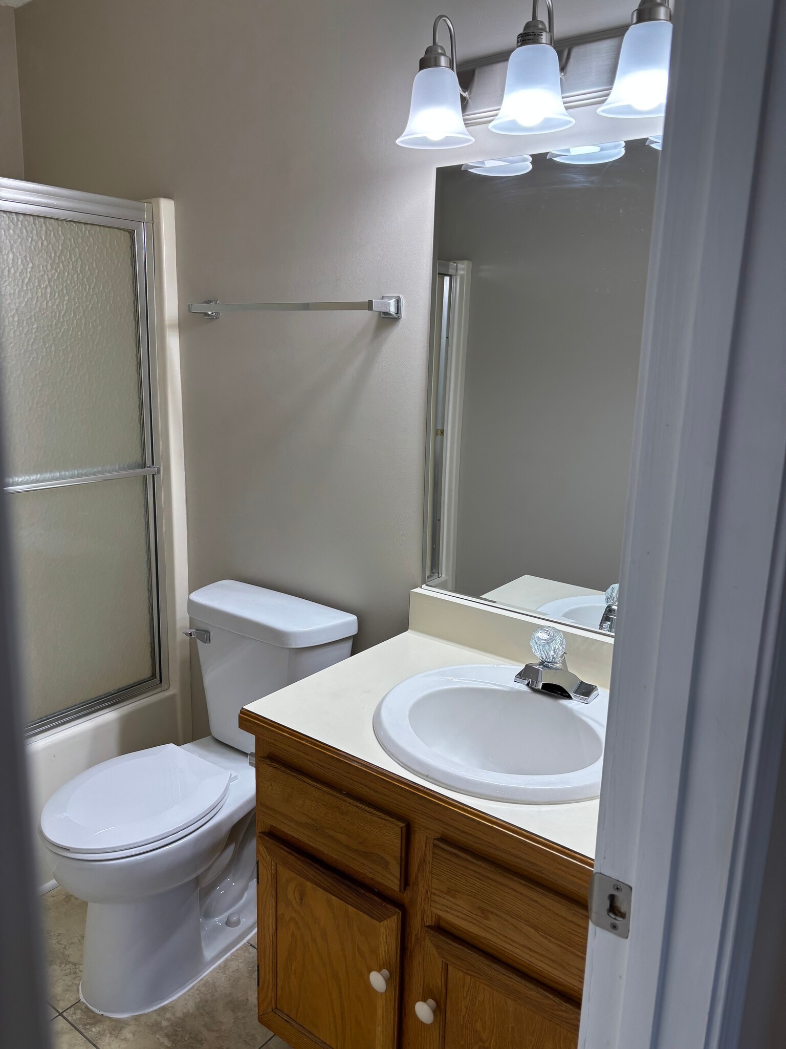 Building Photo - 648 Prince Phillip Way