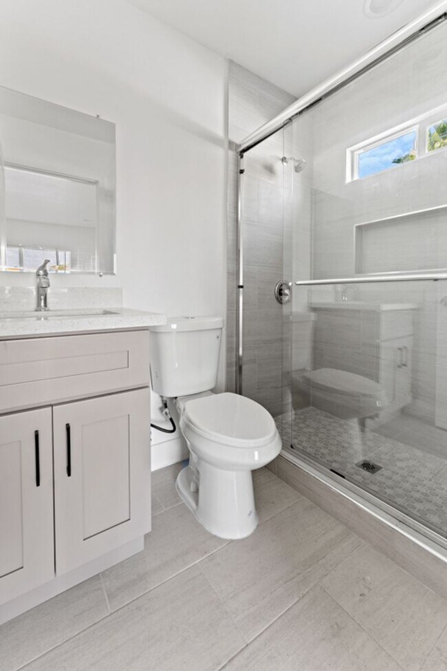 Building Photo - 13615 Glenhaven Dr