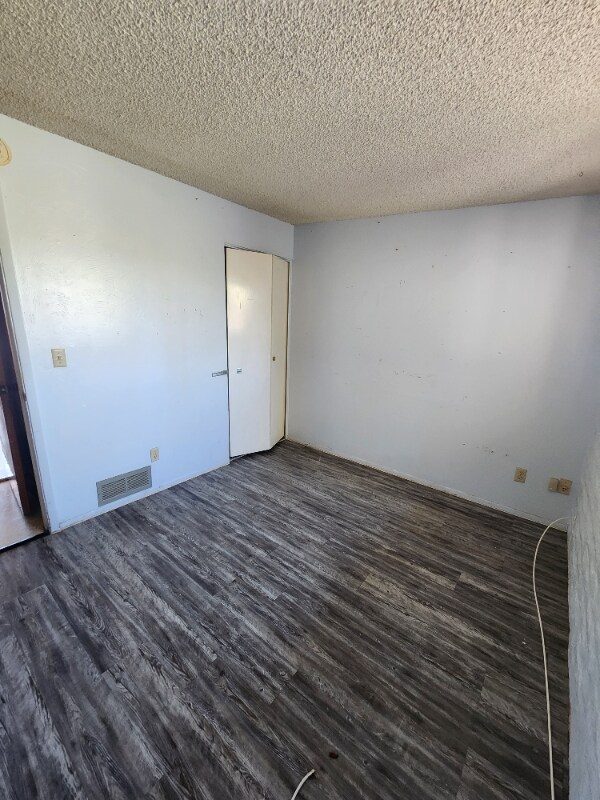 Building Photo - 1575 S Rocky Mountain Dr