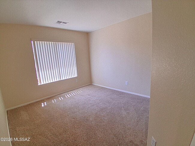 Building Photo - 995 N Western Sunset Dr