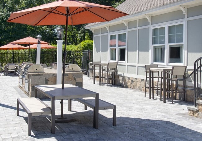 Building Photo - 200 Buckminster Dr