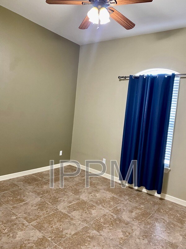 Building Photo - 5602 Wild Laurel