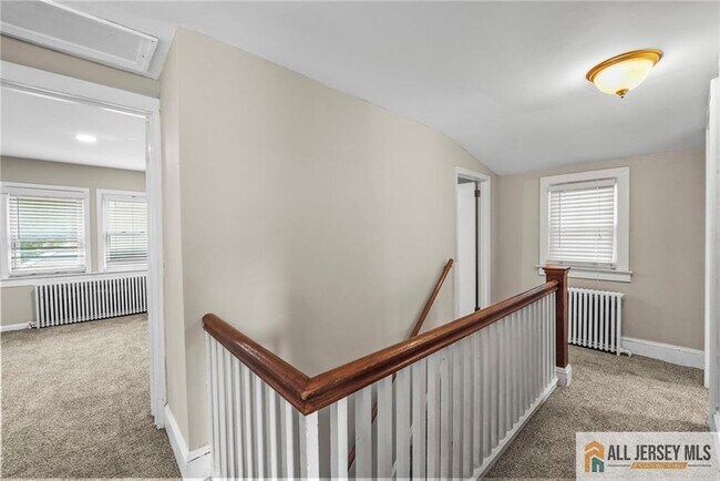 Building Photo - 76 Carlisle Ave