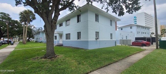 Building Photo - 500 S Beach St