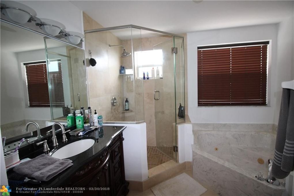 Building Photo - 11126 Harbour Springs Cir