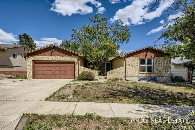 Primary Photo - 1413 Tesla Dr