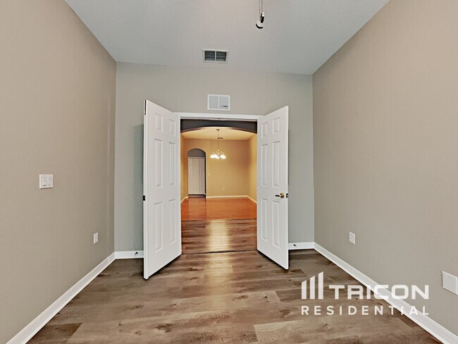 Building Photo - 15213 Durango Cir