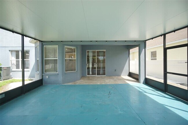 Building Photo - 8718 Sandy Plains Dr