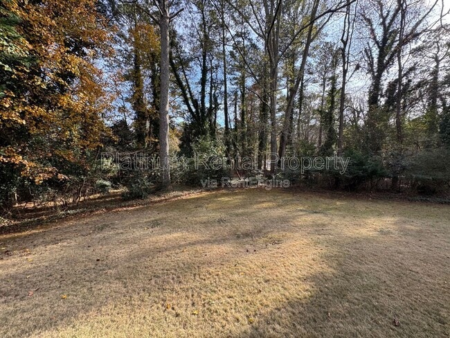 Building Photo - 4007 Shady Cir NW