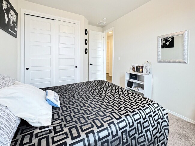 Building Photo - You Found a Nearly New Home For Rent!