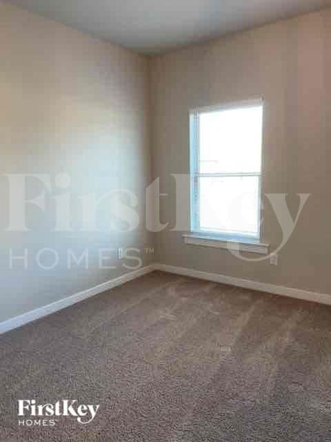 Building Photo - 125 Avalon Wy