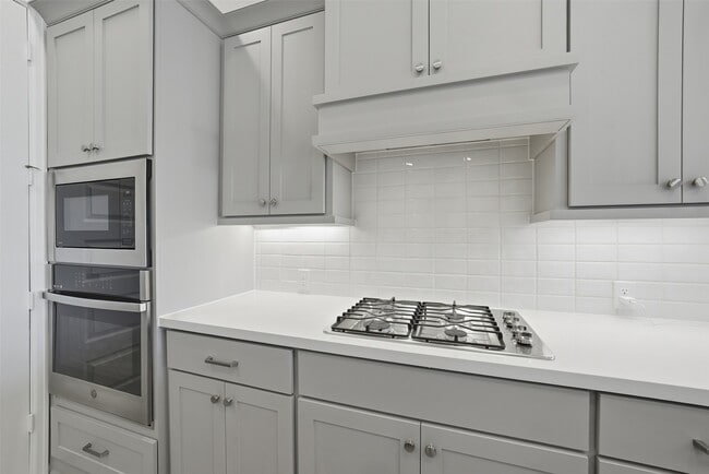 Building Photo - 31530 Bramble Holw Ct