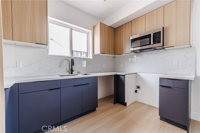 Building Photo - 13461 Beach Ave