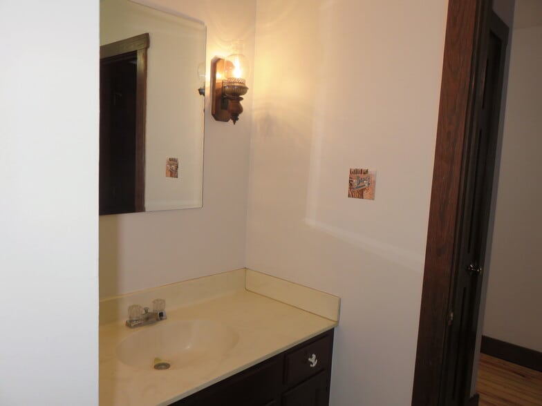 Building Photo - 4261 Old Buckingham Rd