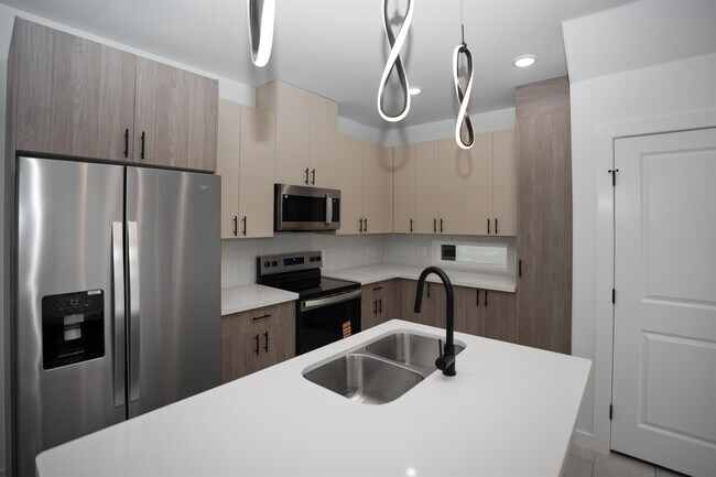 Building Photo - 8218 Casa Verde Rd