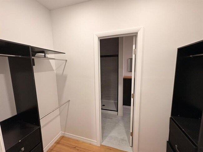 Building Photo - 1721 SW 12th St