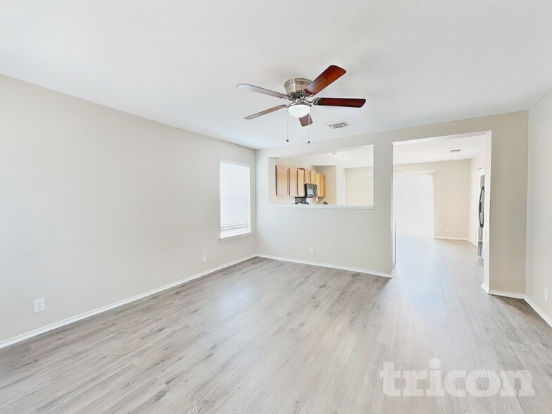 Building Photo - 7307 Circle Farm