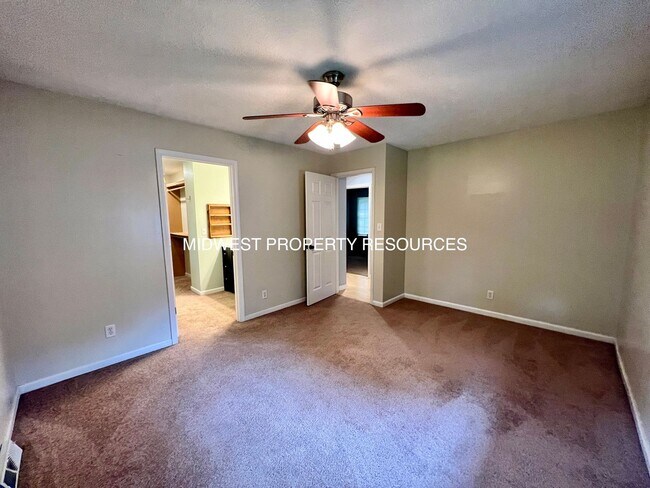 Building Photo - Amazing 3 Bedroom Ranch Home!