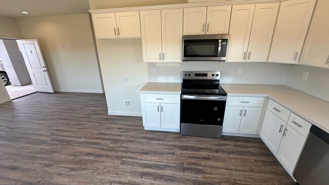 Building Photo - Coyote Run Duplexes