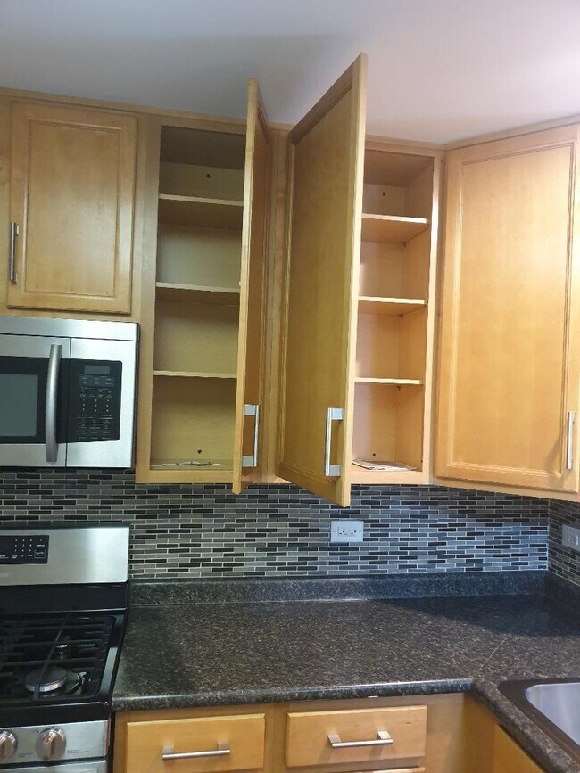 Building Photo - 28121 Sonoma Pass