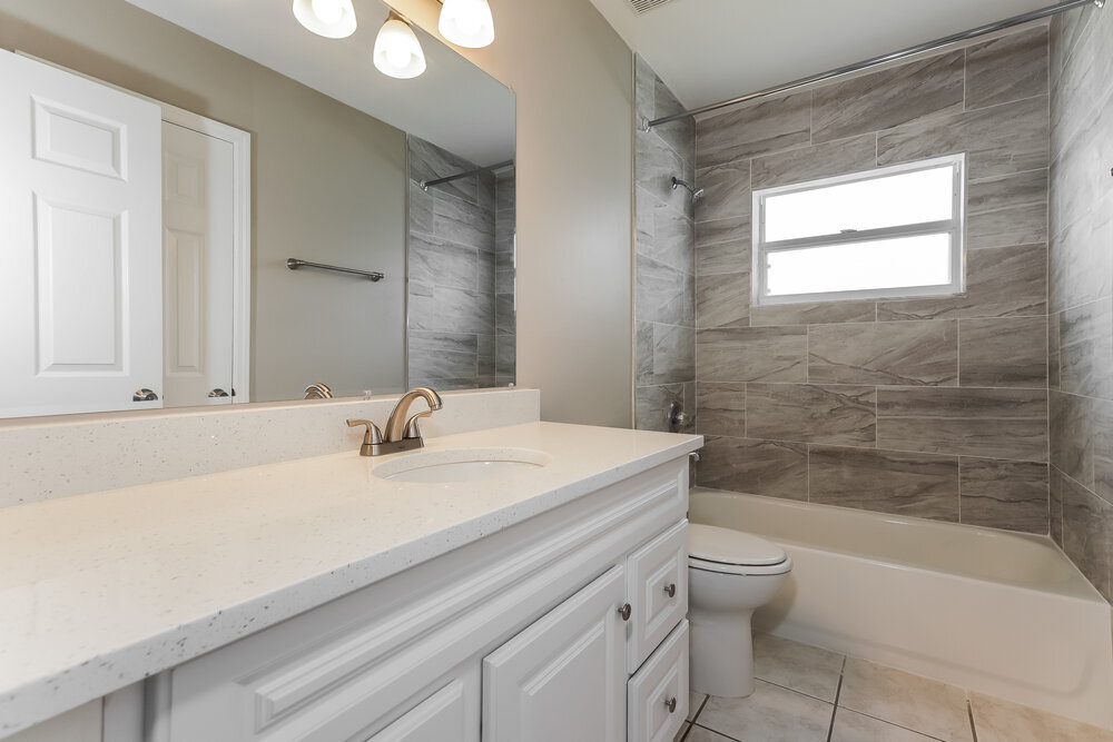 Building Photo - 2638 Allwood Ave