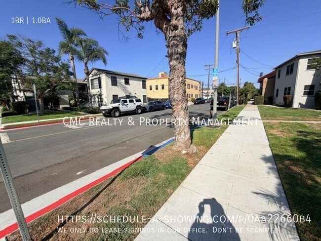 Building Photo - 3301 E 2nd-7