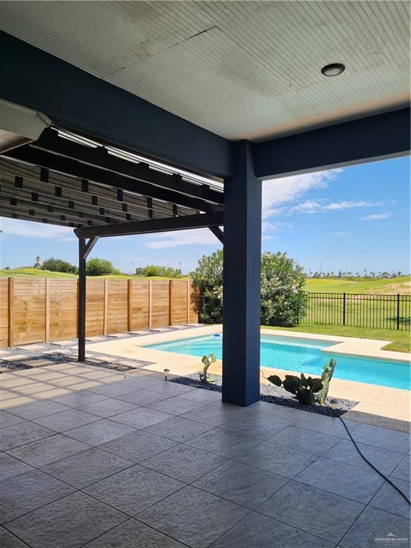 Building Photo - 24 Lago Washington