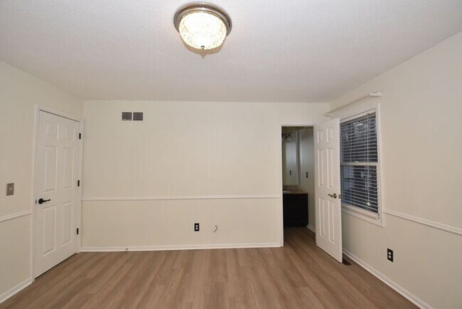 Building Photo - Cross Creek 4 bedroom home