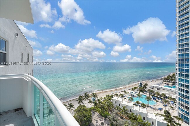 Building Photo - 3001 S Ocean Dr