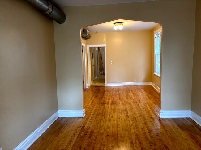 Building Photo - 2630 W Iowa St