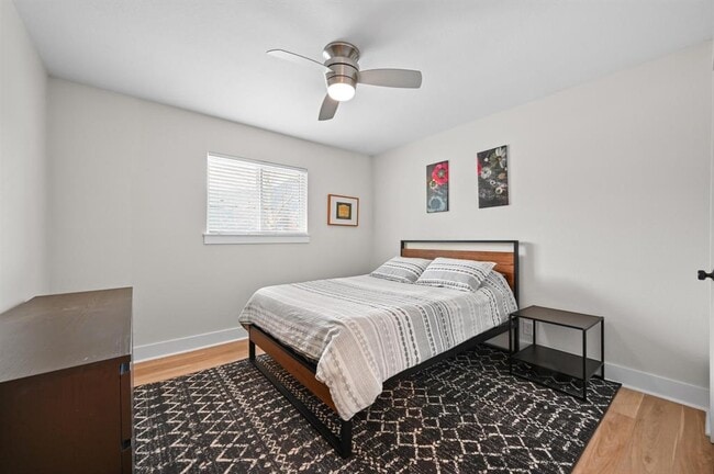 Building Photo - 1307 Falcon Cove