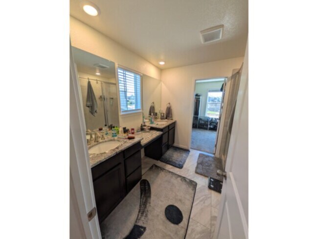 Building Photo - 1064 S Eaton Park Ct