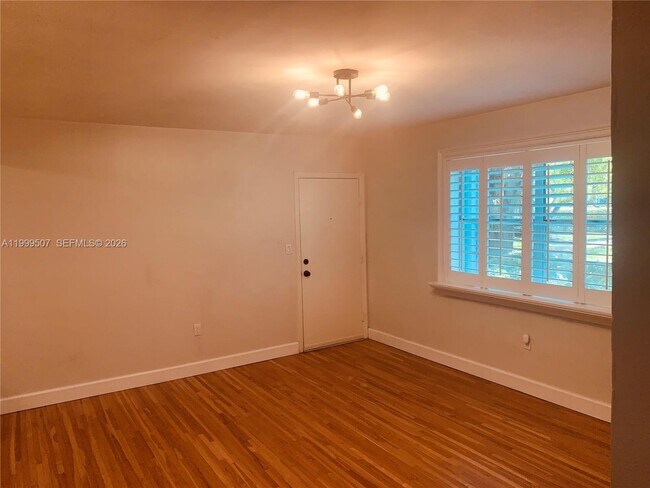 Building Photo - 5605 SW 80th St