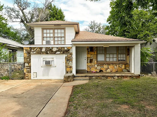 Primary Photo - 4 bedroom Home in the Heart of Oklahoma City