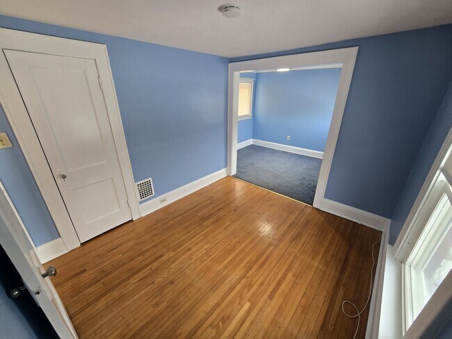 Building Photo - 232 Nichols Ave