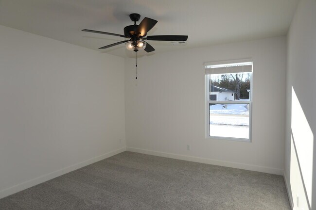 Building Photo - 4400 Royal County Rd