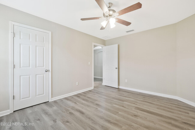 Building Photo - 78125 Saddle Rock Rd