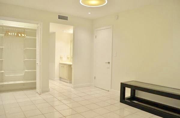 Building Photo - 7505 SW 82nd St