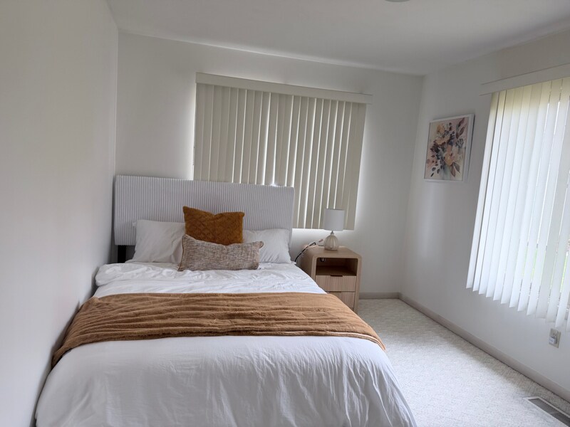 Building Photo - 4205 Brookcrest Dr SW