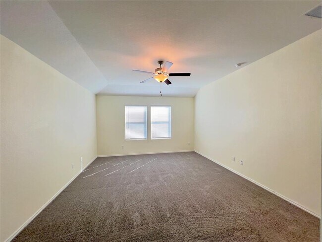 Building Photo - 102 Wolseley Dr