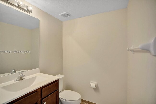 Building Photo - 9500 SW 167th Ave