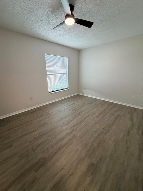 Building Photo - 1625 Long Ridge Ct