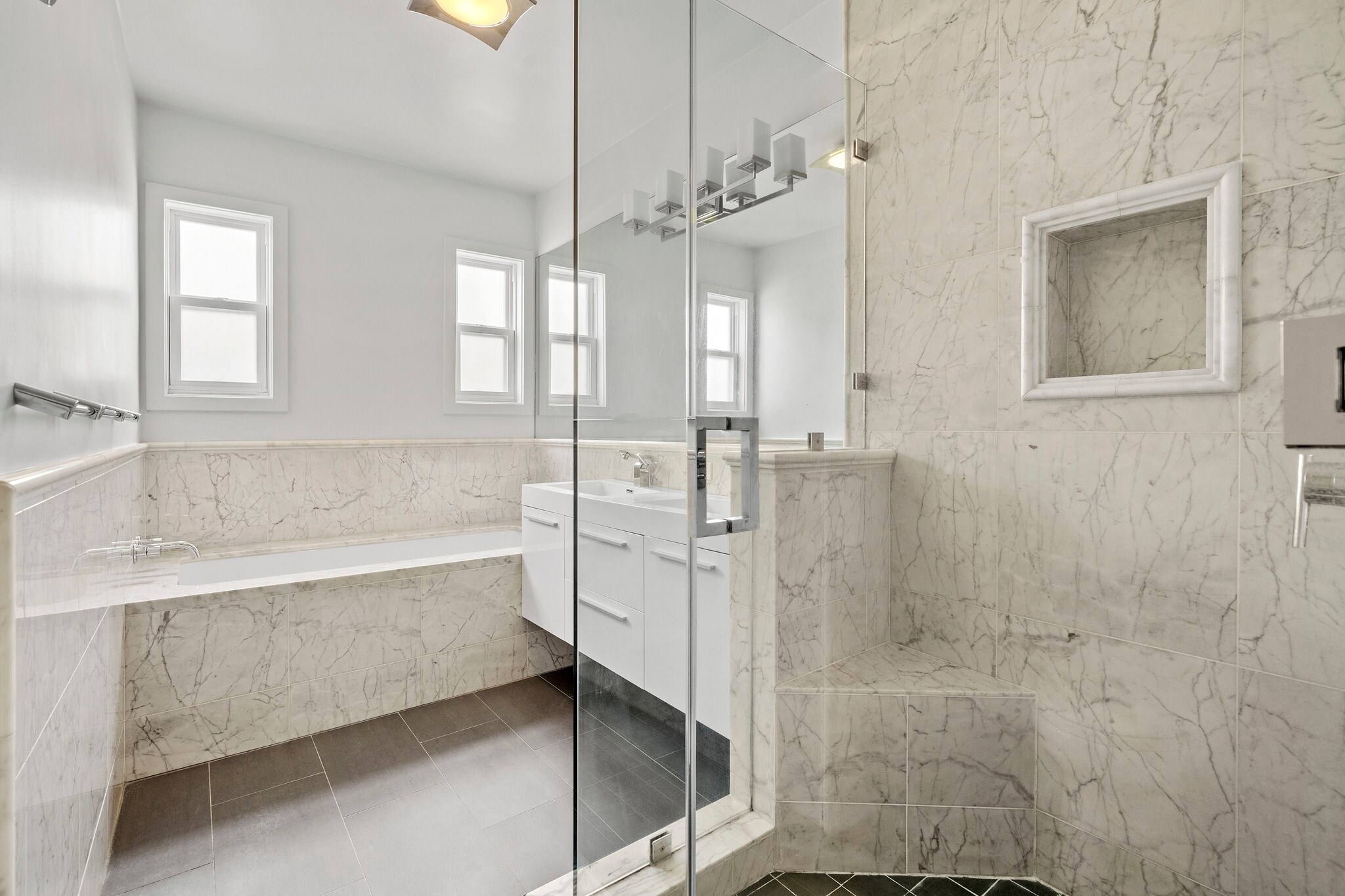 Primary En Suite Bathroom - 7930 W 4th St