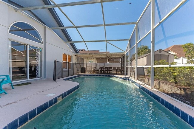 Building Photo - 8601 Cavendish Dr