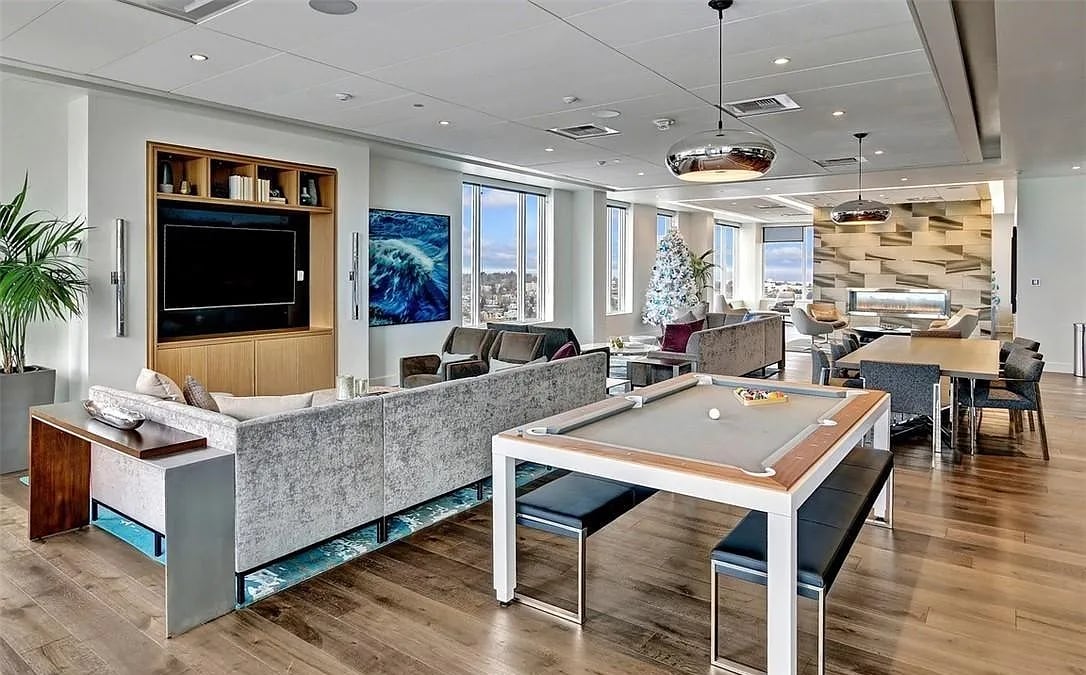 Building Photo - 1321 Seneca St