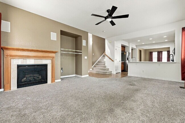 Building Photo - 3-Bedroom Home + Separate Office & Loft | 3-Car Garage