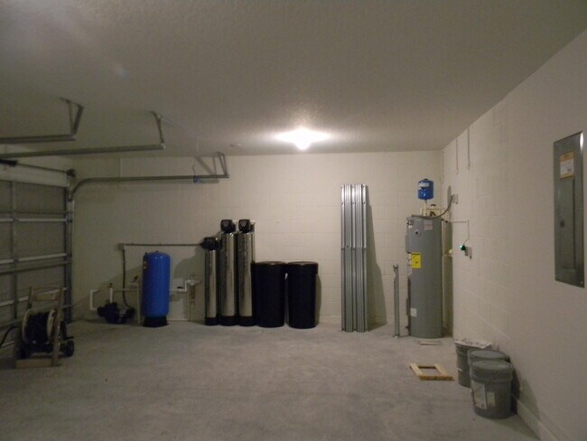 Building Photo - 491 Windswept Ave SW