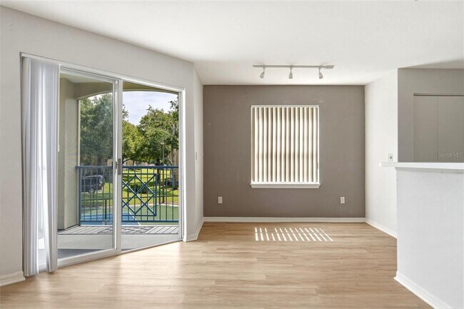 Building Photo - 7300 Westpointe Blvd